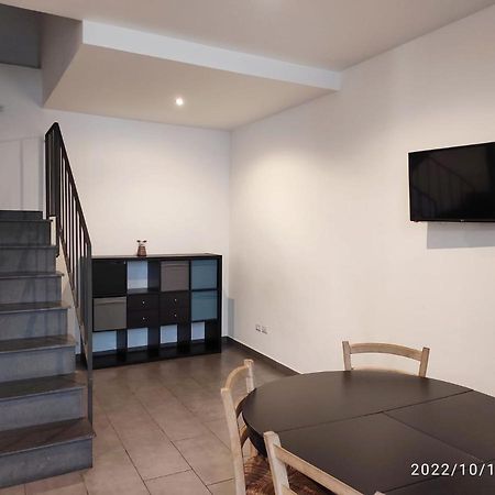 Gentile Holiday House คาตาเนีย ภายนอก รูปภาพ
